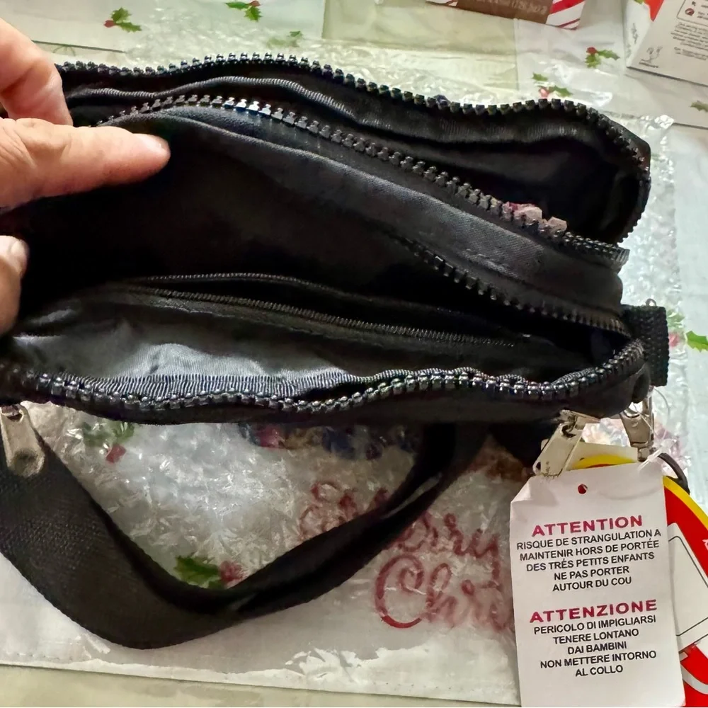 Disney Black and Red Mickey Mouse Belt and crossbody bag - Picture 3 of 6